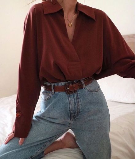 Look vintage com jeans e camisa 
