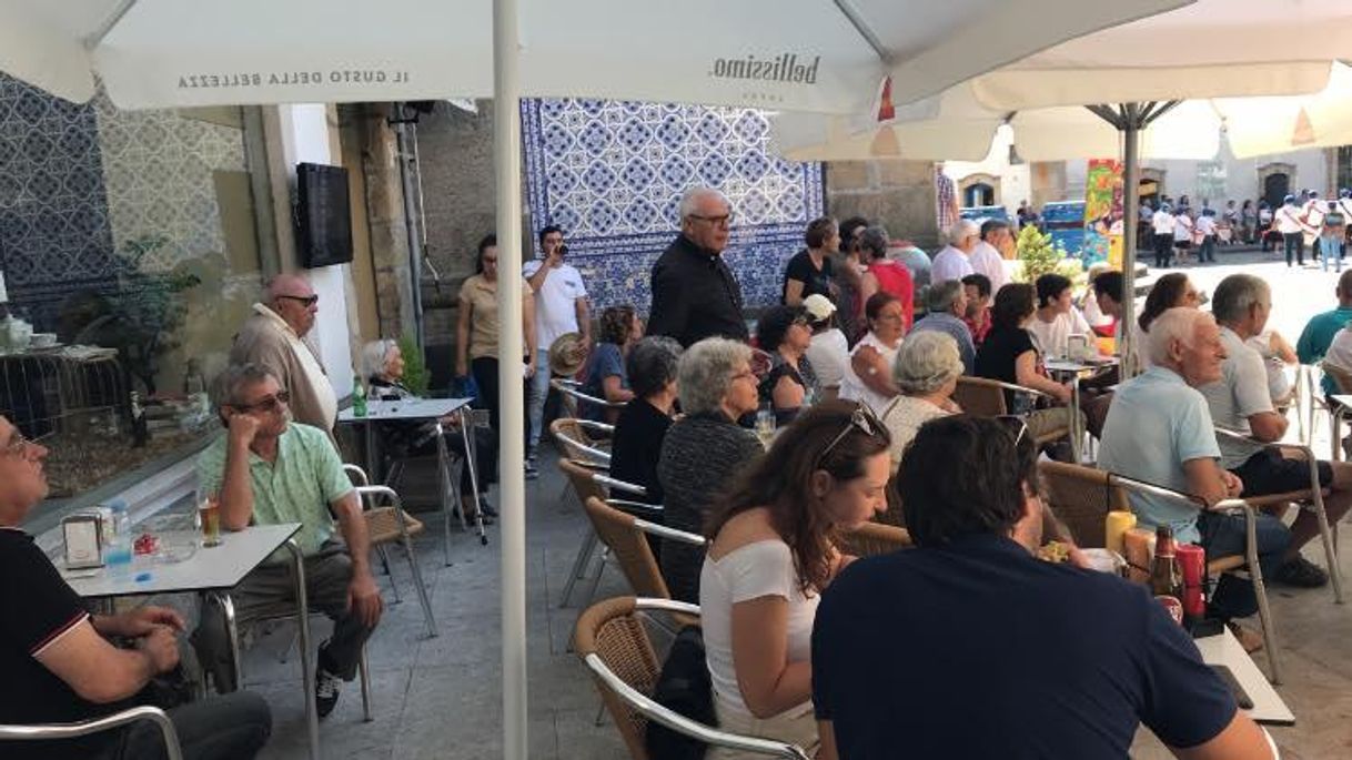 Restaurants Café Pastelaria lá na praça