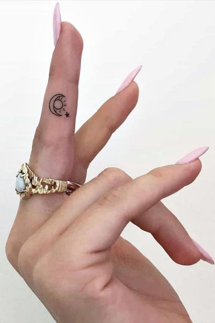 Fashion tatuagem minimalista 