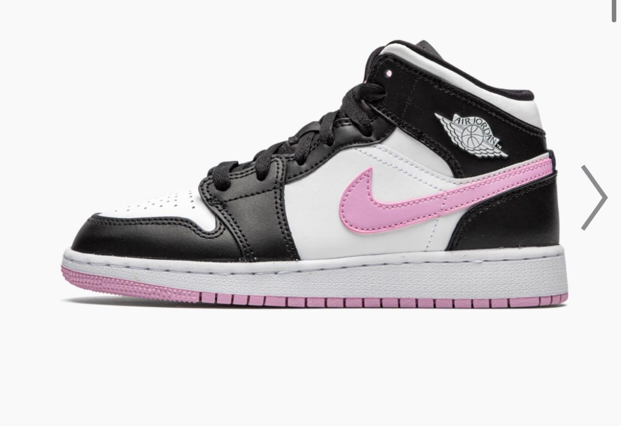 Moda Jordan 1 Mid ‘White Light Arctic Pink”