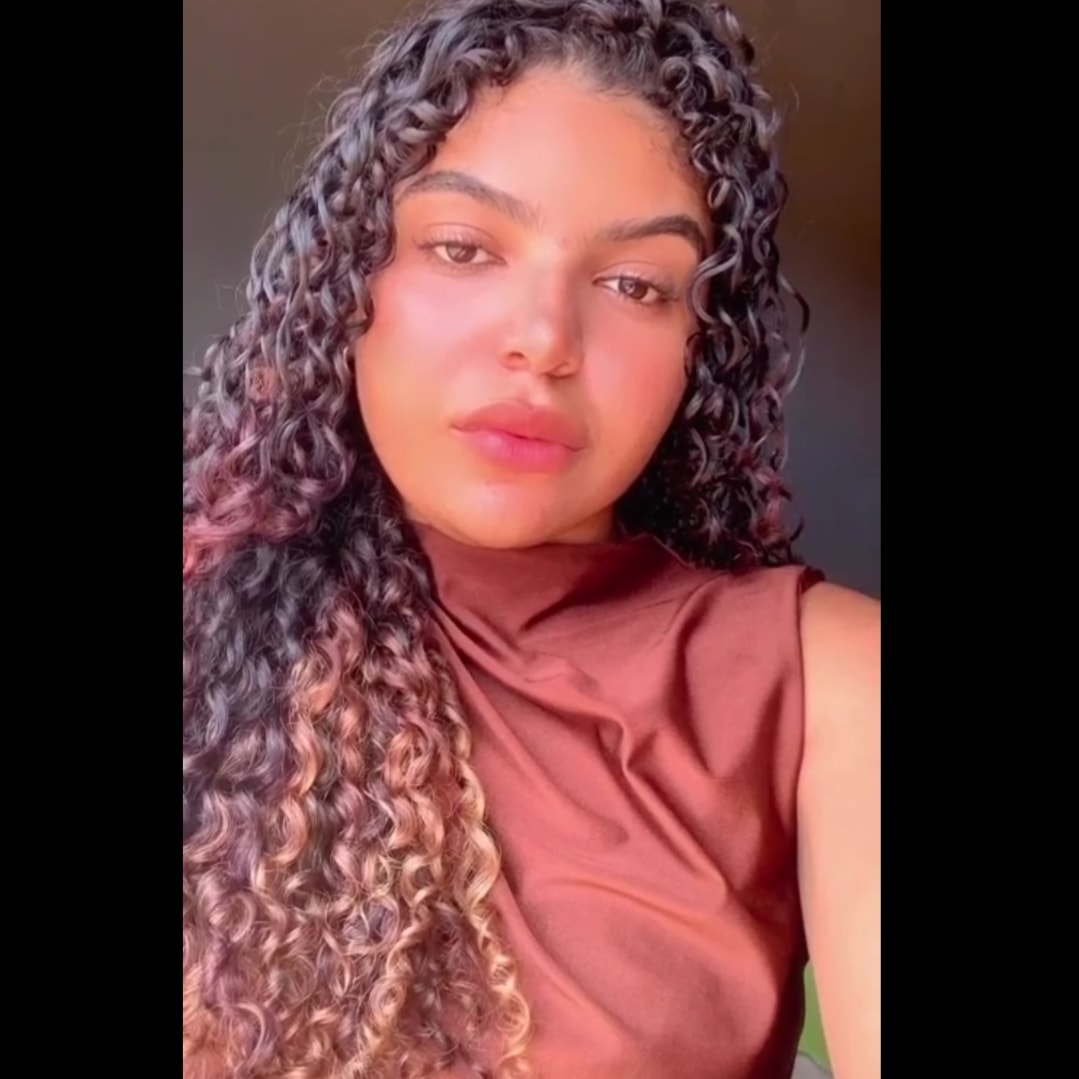 @yhoranealmeida