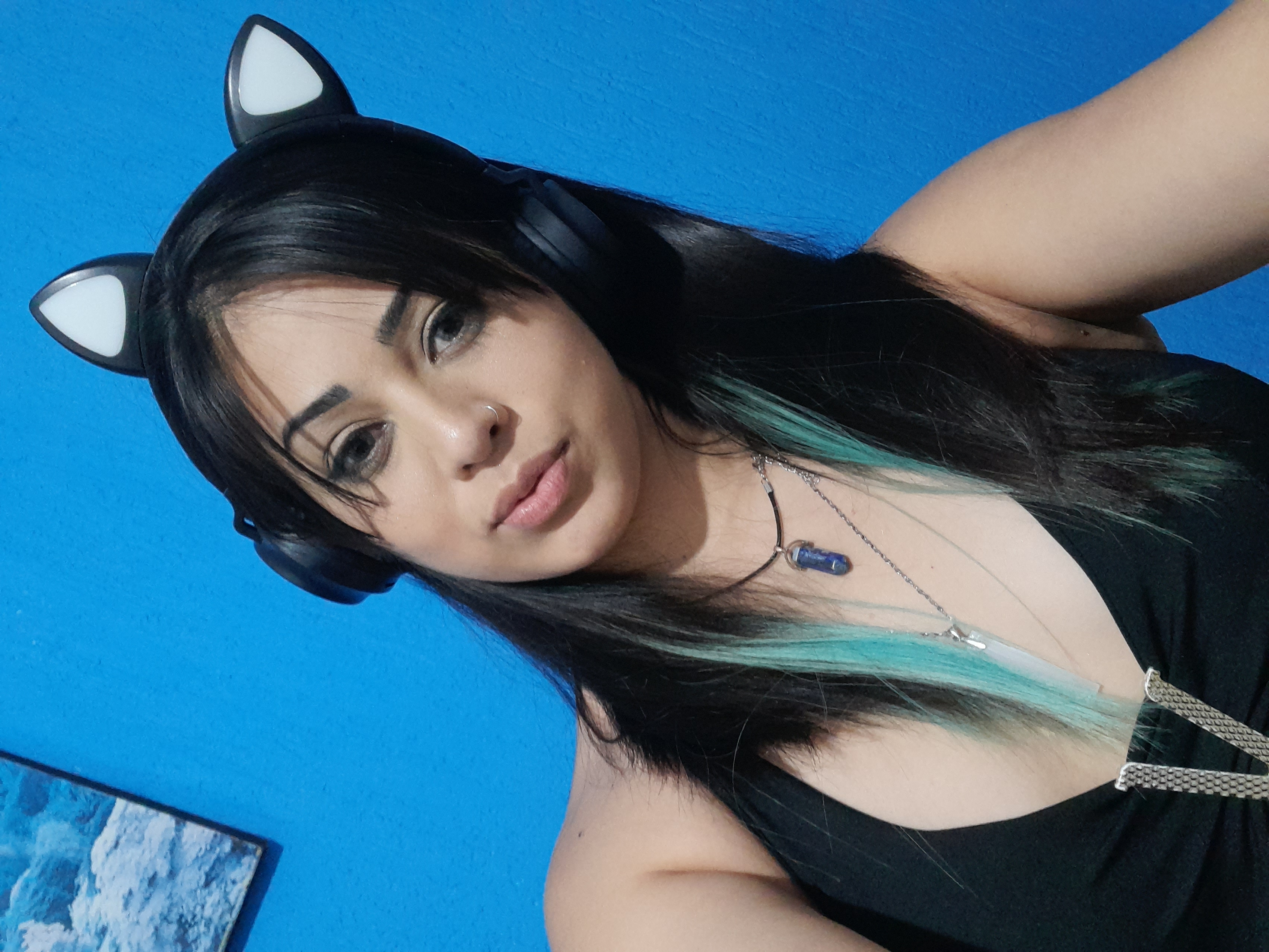@khallys