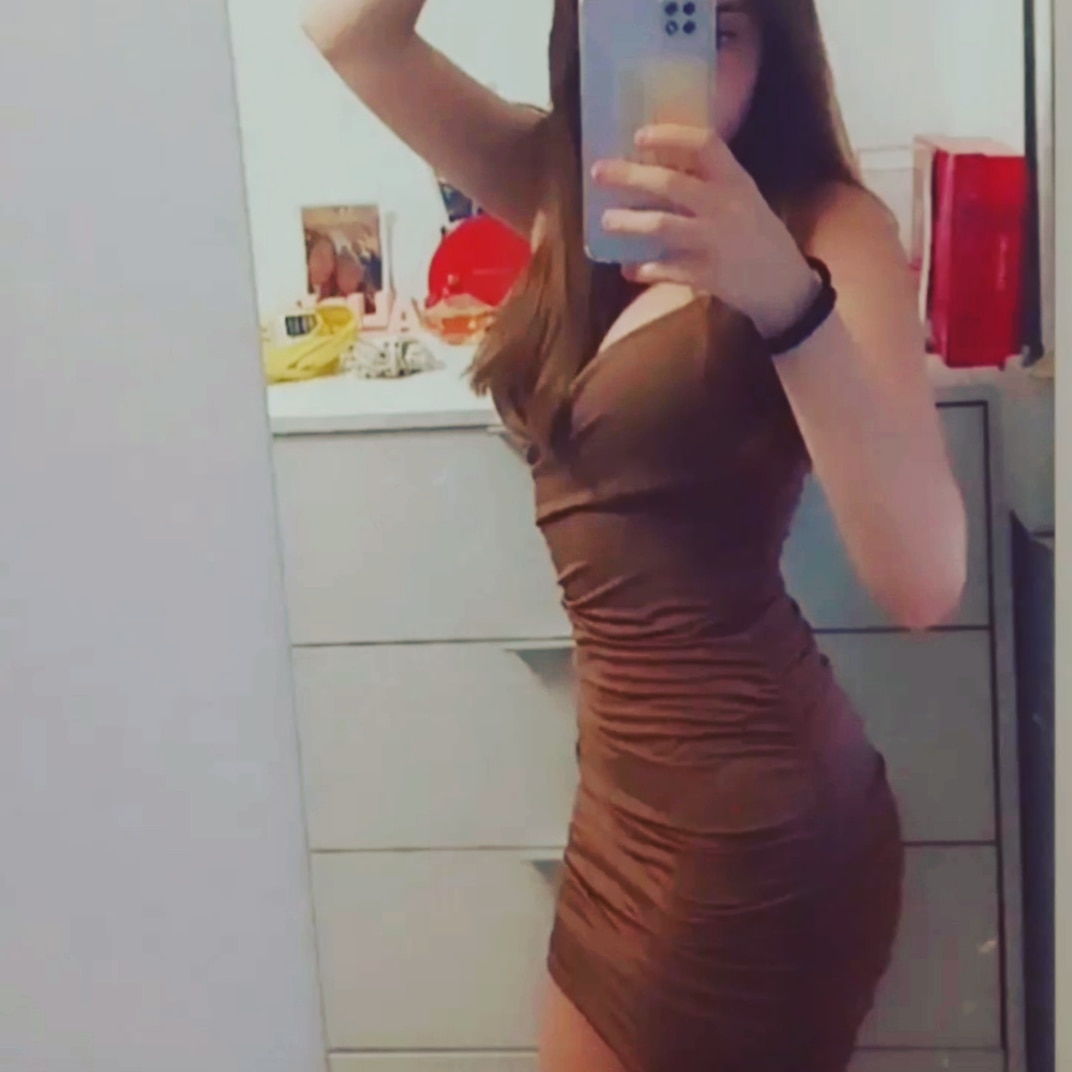 @_esteelaa