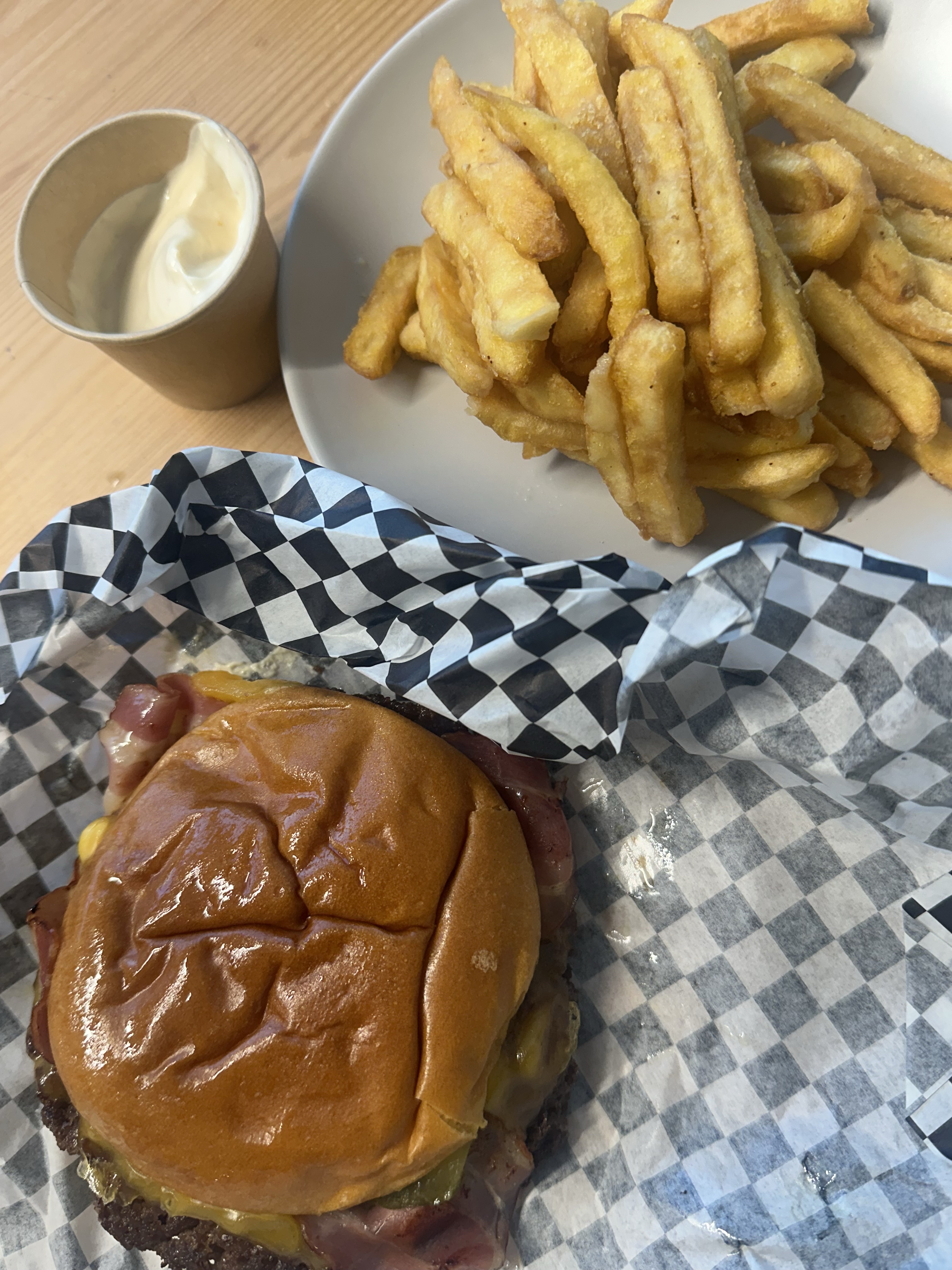 Restaurantes Intruso Smash Burguer
