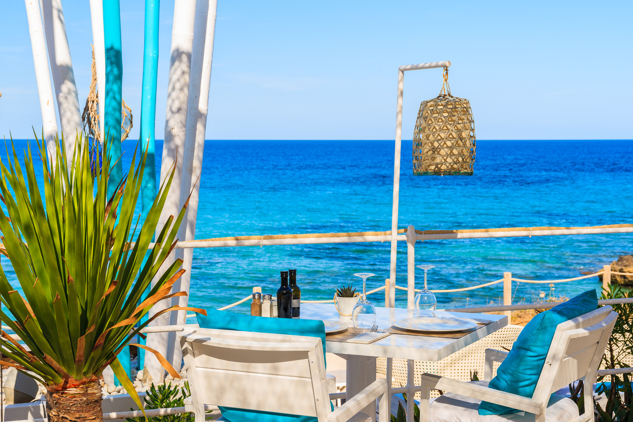 A beautiful restaurant with prominent blue colours.
